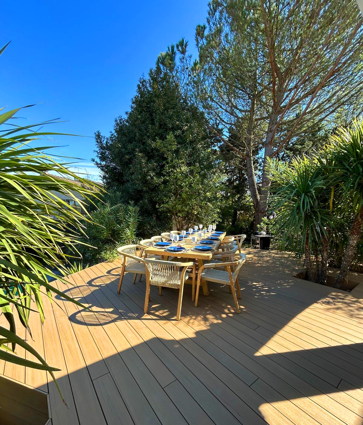 Terrasse chaleureuse et cosy pour les belles soirées d’été 